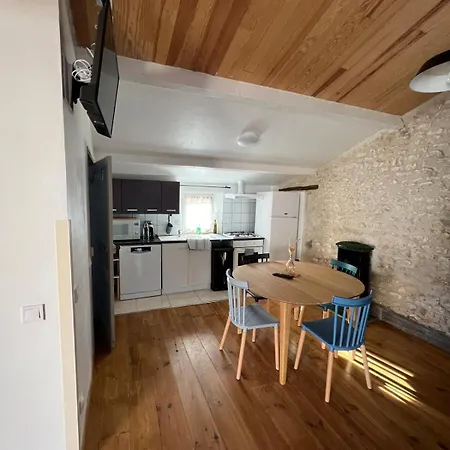 Maison En Pierres, Calme Et Authenticite Vendeenne *