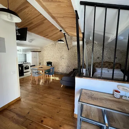 Maison En Pierres, Calme Et Authenticite Vendeenne *